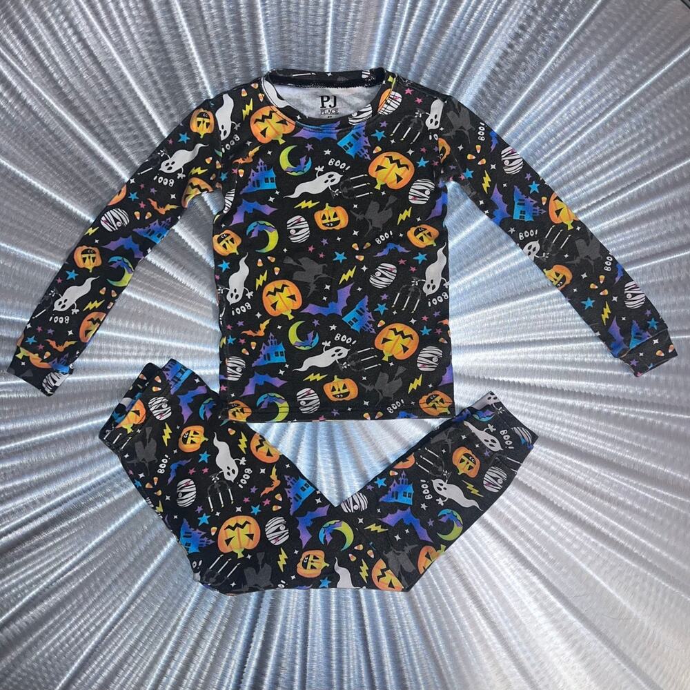 Halloween Themed PJ Place Pajama Set Ghosts Pumpkins - Size: 4T